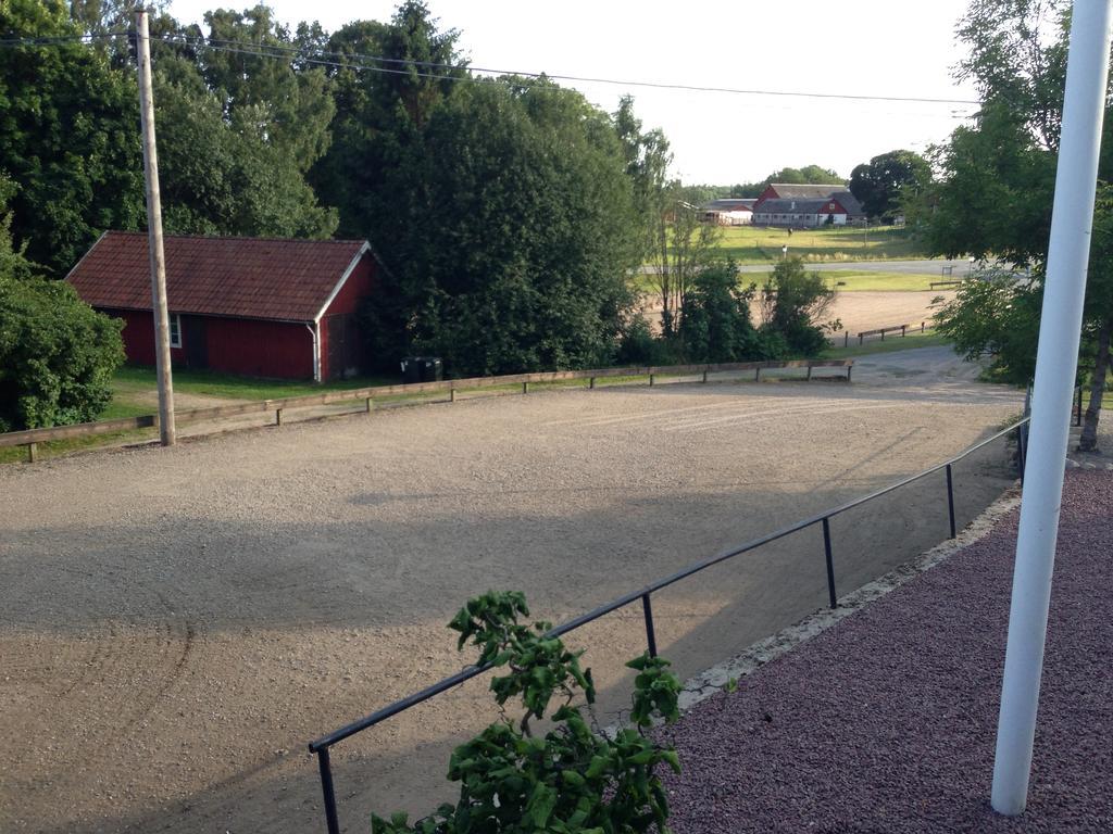 Byskolansvandrarhem Bronnestad Екстер'єр фото