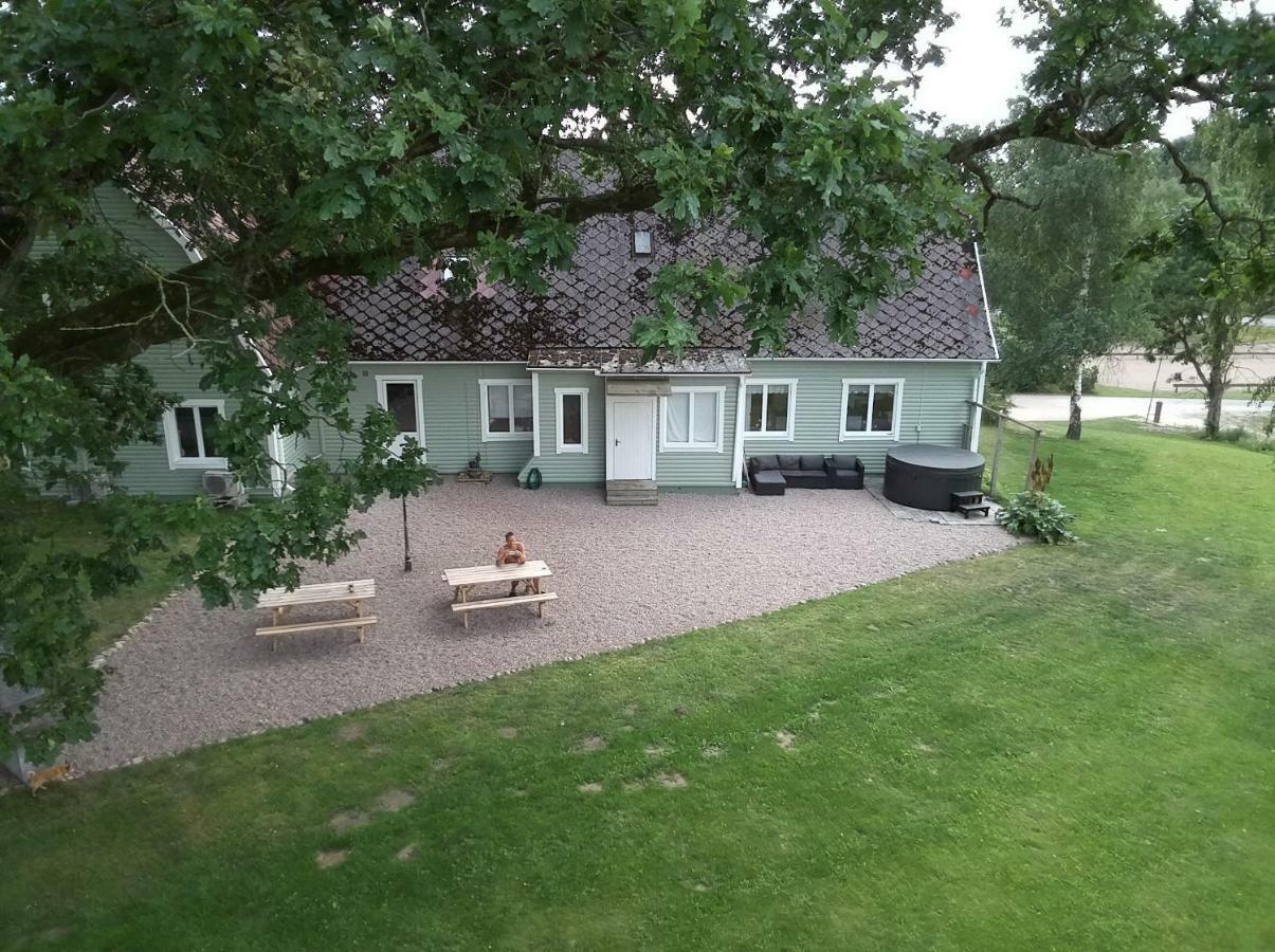 Byskolansvandrarhem Bronnestad Екстер'єр фото
